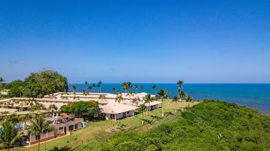 “O hotel é realmente encantador, um pequeno paraíso” diz o jornalista Roberto Cabrini, sobre o Eco Bahia Hotel