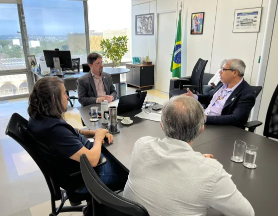 Em Brasília, Daniel Santana conquista expansão dos serviços de saúde para São Mateus.