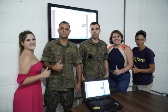 Apoio logístico do município para a equipe de aeronáutica em inspeção periódica o  aeroporto de São Mateus 