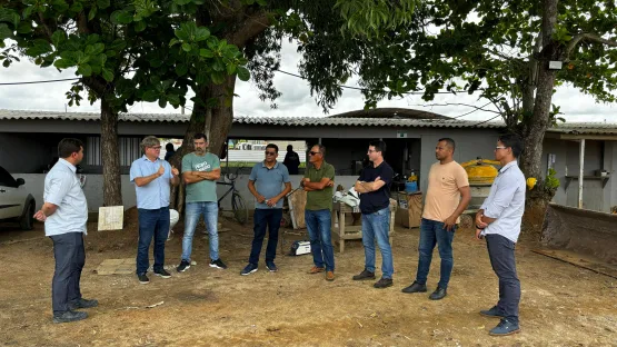 Autoridades realizam visita técnica no canteiro de obras do IFES em Pedro Canário