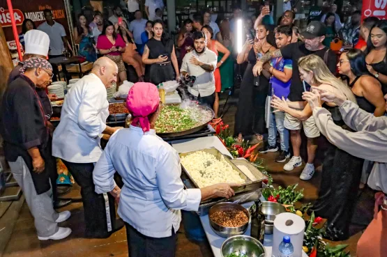 Abertura do Festival Raízes reúne ícones da gastronomia no Eco Bahia Hotel