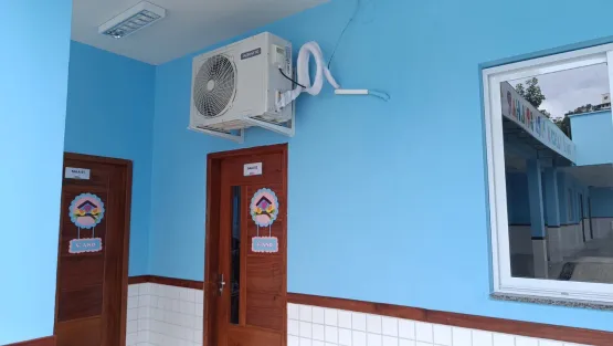  Montanha tem primeira escola com salas equipadas com smart tvs e ar condicionado