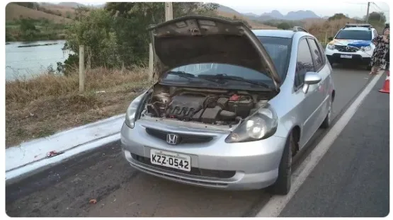 Casal para no acostamento para consertar problema no carro e morre atropelado na BR-482