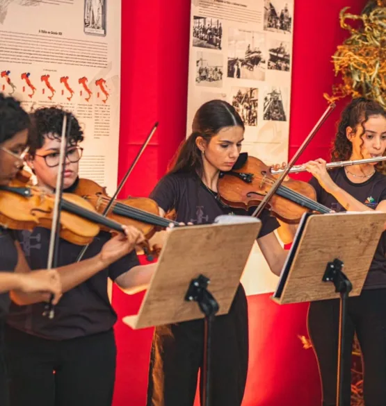 Jovens talentos de camerata capixaba levam a cultura brasileira para palcos italianos em turnê internacional