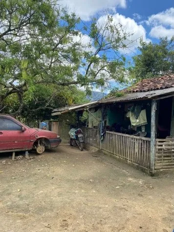  'Não sabia se chorava de felicidade ou de tristeza', diz pai de mulher mantida em cativeiro pelo tio por 10 anos