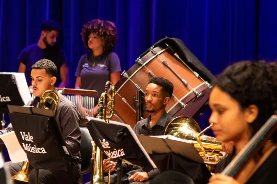 Banda Sinfônica Vale Música apresenta sucessos do Roupa Nova no Teatro da Ufes