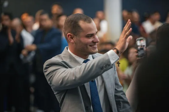 Caio Ferraz toma posse como vereador e irá presidir a CCJ da Câmara de Linhares