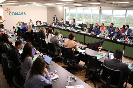 Secretário de Saúde Tyago Hoffmann participa da Primeira Assembleia do CONASS de 2025 em Brasília