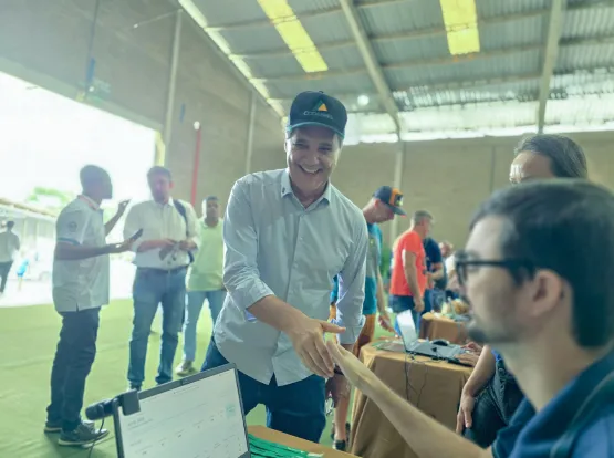 Ricardo Ferraço participa da assembleia da maior cooperativa de café conilon do Brasil