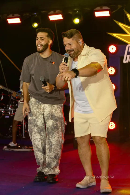 Gui de Paula brilha ao lado de artistas na gravação do álbum “Forró & Muito Mais”, no palco do Eco Bahia Hotel