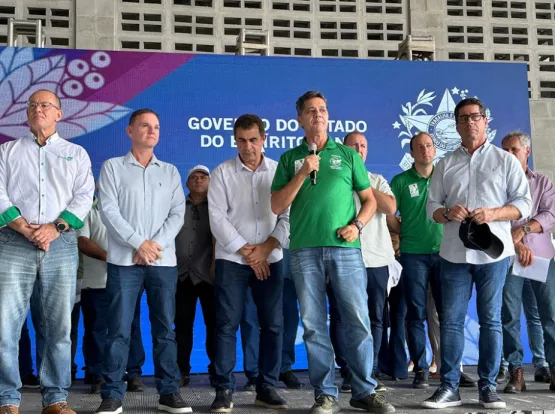 Governo do Estado abre oficialmente a colheita de café conilon em Jaguaré
