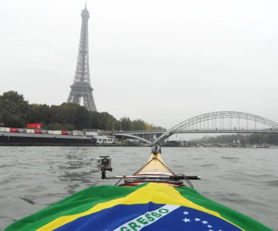  Ambientalistas do Estado embarcam para 2ª Descida Ecológica do Rio Sena, na França