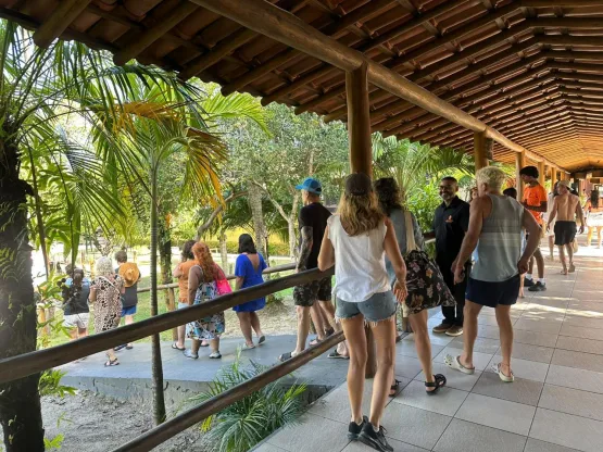Porto Seguro Praia recebe famtour de agentes de viagens argentinos