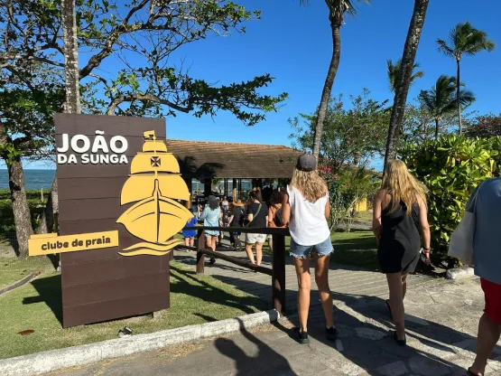Porto Seguro Praia recebe famtour de agentes de viagens argentinos