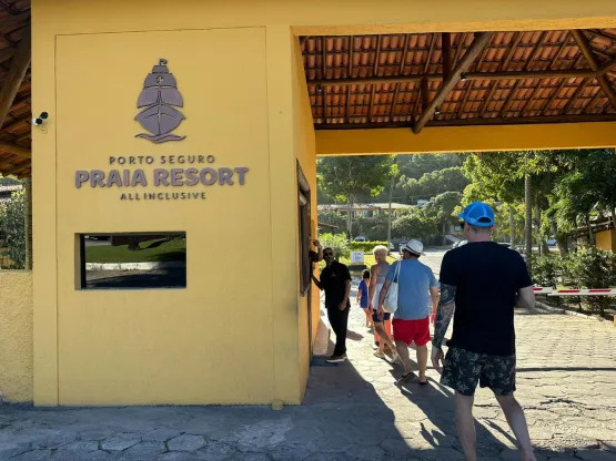 Porto Seguro Praia recebe famtour de agentes de viagens argentinos