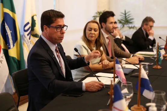 Marcelo Santos toma posse como presidente do colegiado de líderes das Assembleias Legislativas do país