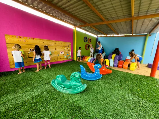 Um sonho coletivo que virou realidade: CEIM Branca de Neve inaugura o “Cantinho Colorido”