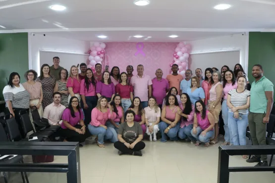 Câmara Municipal de Jaguaré realiza ação em apoio ao Outubro Rosa e reforça compromisso com a saúde das mulheres