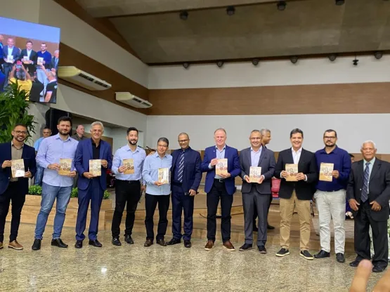 Assembleia de Deus de São Mateus celebra 75 anos com presença do governador e autoridades