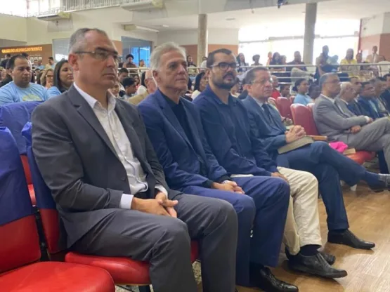 Assembleia de Deus de São Mateus celebra 75 anos com presença do governador e autoridades