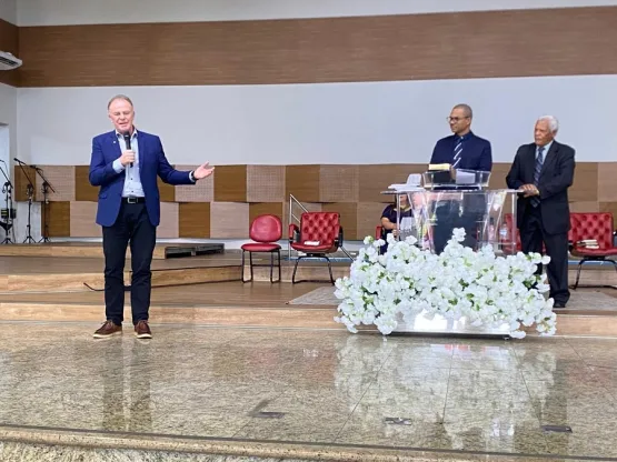 Assembleia de Deus de São Mateus celebra 75 anos com presença do governador e autoridades
