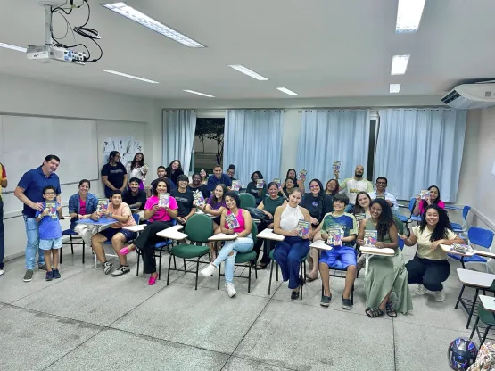 Estudante de Linhares inspira acadêmicos de Pedagogia da Faceli a escreverem livro para reforçar a inclusão de alunos autistas