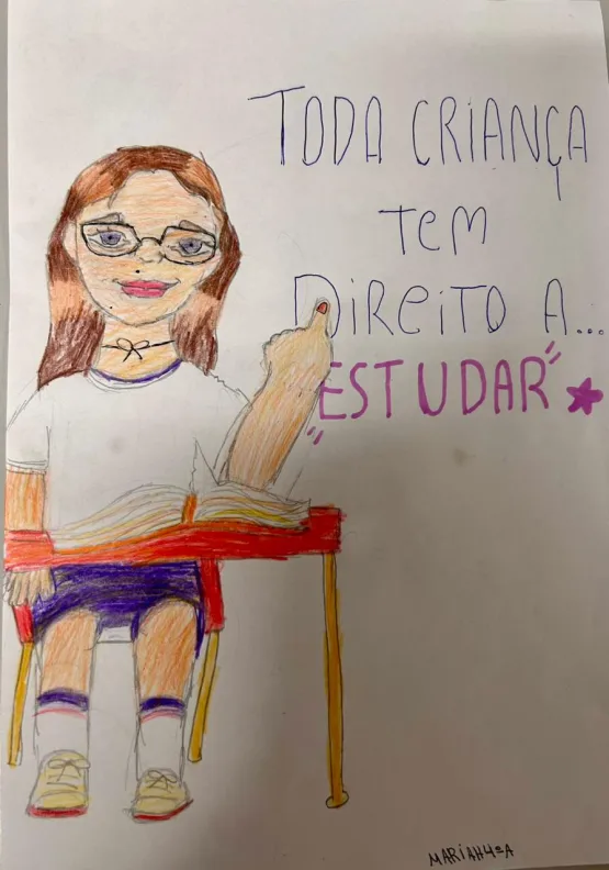 Alunos de escola pública de Vitória abrem mostra com desenhos inspirados nos direitos da criança