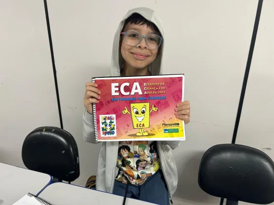 Alunos de escola pública de Vitória abrem mostra com desenhos inspirados nos direitos da criança