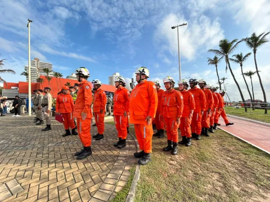 Onze mil policiais e bombeiros atuarão durante a Operação Verão 2025-2026