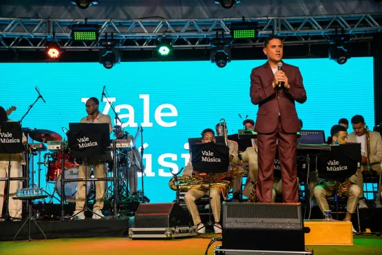 Vale Música Jazz Band lança álbum em concerto gratuito na Praia da Costa