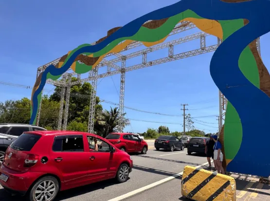 Prefeito de São Mateus acompanha movimento de turistas e preparativos finais PARA O REVEILLON em Guriri
