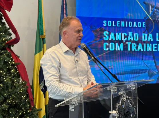 Casagrande sanciona marco regulatório da pesca no litoral capixaba