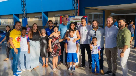 Prefeito e Vice-governador entregam a Escola Municipal de Ensino Fundamental em Tempo Integral Evaldo Soella, no bairro Gaivotas