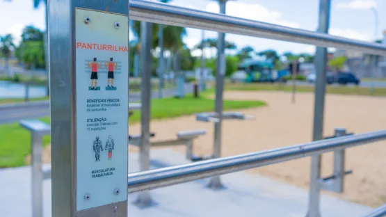 Esporte e Lazer instala academia ao ar livre na Linha Verde, na Lagoa do Meio