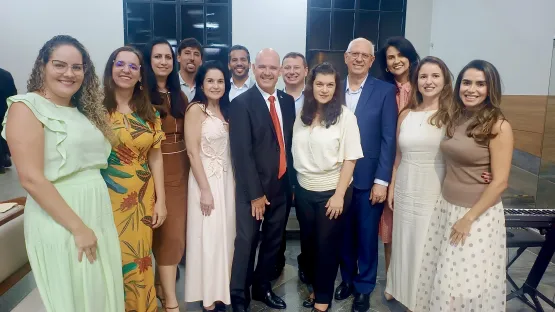 Aebes celebra formatura de Residência Médica