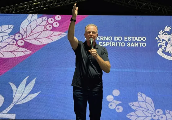 Casagrande e Ferraço anunciam pavimentação de estrada rural em Aracruz