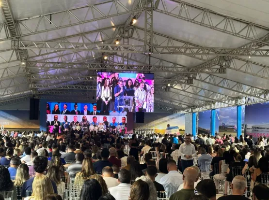 Gratidão e reconhecimento marcam despedida de Renato Casagrande do governo do Estado