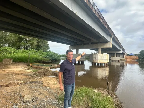 Ricardo Ferraço vistoria obras em São Mateus e reforça prioridade ao município