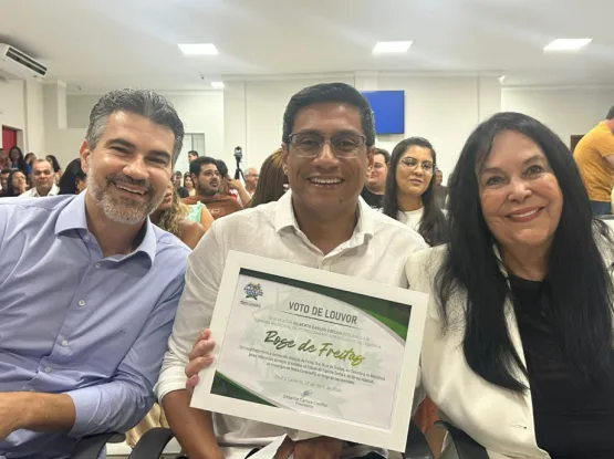 Ex-senadora Rose de Freitas é homenageada por contribuições ao desenvolvimento de Pedro Canário
