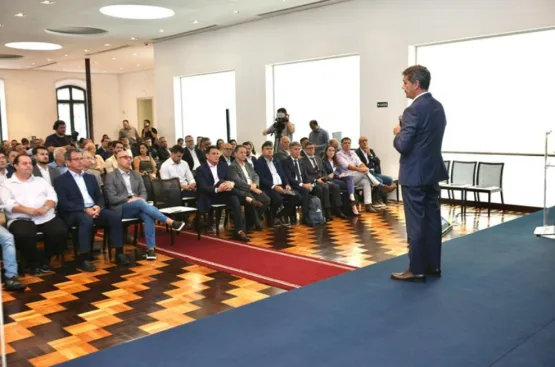 Ricardo Ferraço assina decreto e inicia estudos do ParkLog Sul
