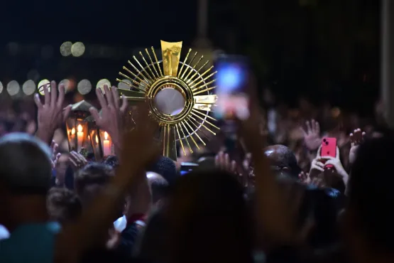 Famílias são convidadas para uma noite de oração e bênção ao Santíssimo no Convento da Penha durante a Semana Nacional da Família