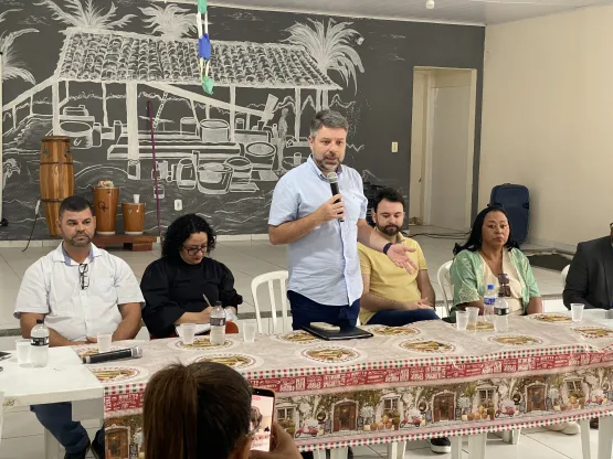 Comunidades quilombolas se reúnem com equipe da Secretaria do Rio Doce em Conceição da Barra