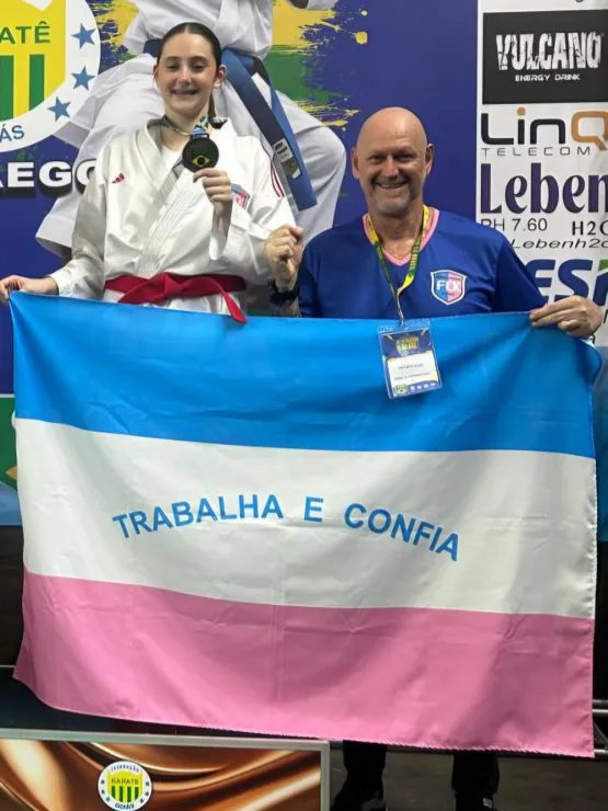 Atleta de Linhares conquista duas medalhas e garante vaga na final do Brasileiro de Karatê