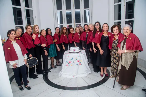 Academia Feminina Espírito-santense de Letras celebra 77 anos em evento com a AJEB-ES