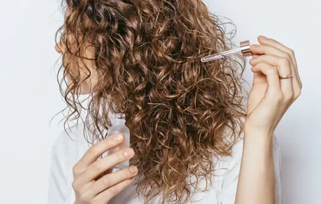 10 cuidados essenciais para manter o cabelo lindo no verão