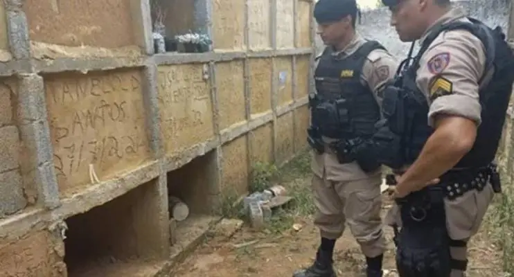 Mulher enterrada viva por vingança ficou 10 horas em sepultura antes de ser resgatada