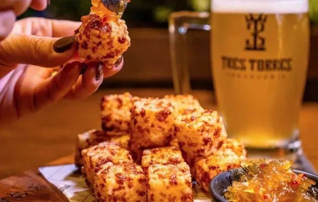 "Cozinha de Fogo Três Torres: A Combinação Perfeita de Cerveja e Gastronomia"