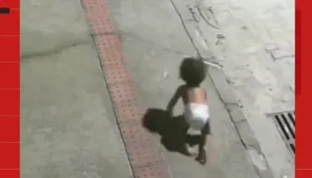 'Achei que era um cachorro', diz motoboy que salvou bebê engatinhando na rua de madrugada no ES