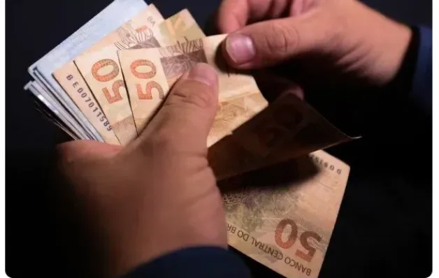 'Dinheiro esquecido': quase 1 milhão de pessoas têm mais de R$ 1 mil para receber