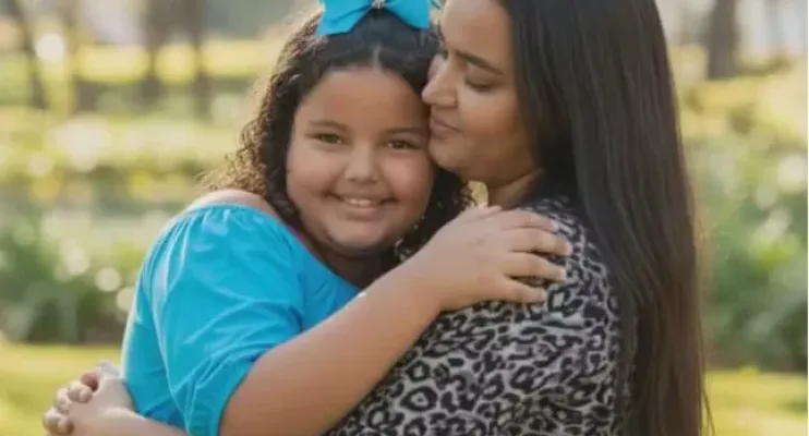 'Dor na alma inexplicável', diz mãe após filha de 10 anos morrer engasgada em casa